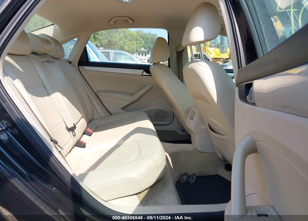 2012 VOLKSWAGEN PASSAT 2.5L SE VIN: 1VWBH7A30CC101543