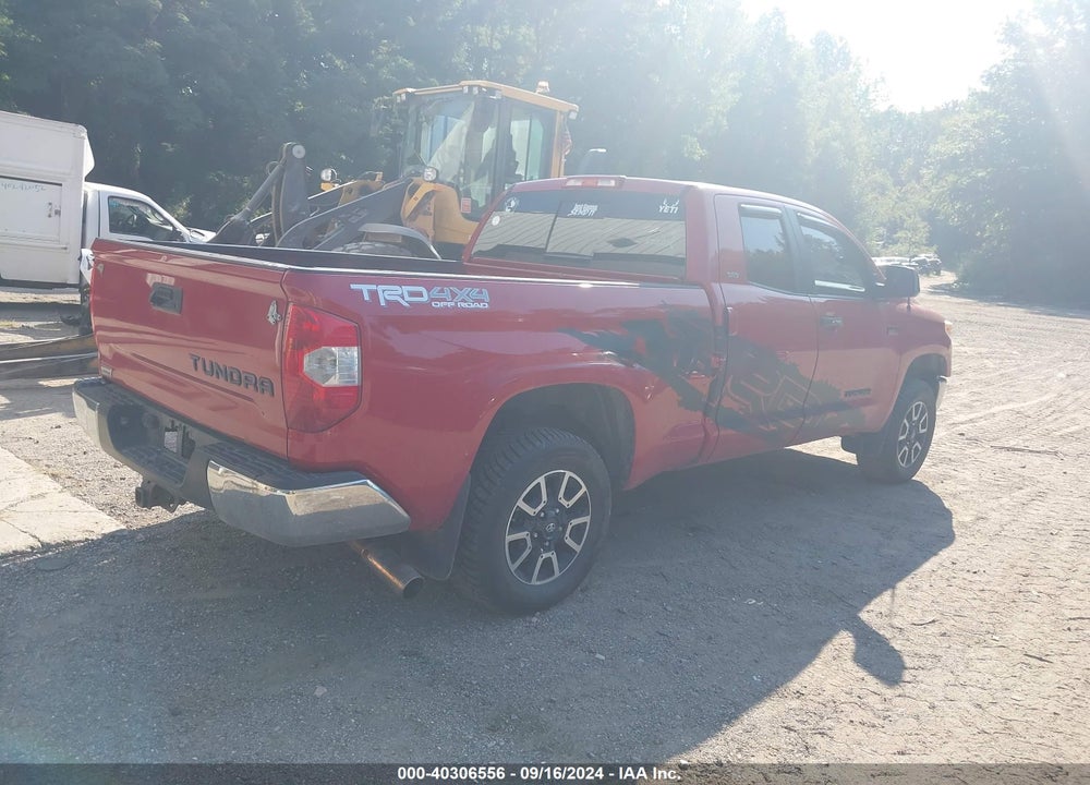2017 TOYOTA TUNDRA SR5 5.7L V8 VIN: 5TFUY5F11HX628319