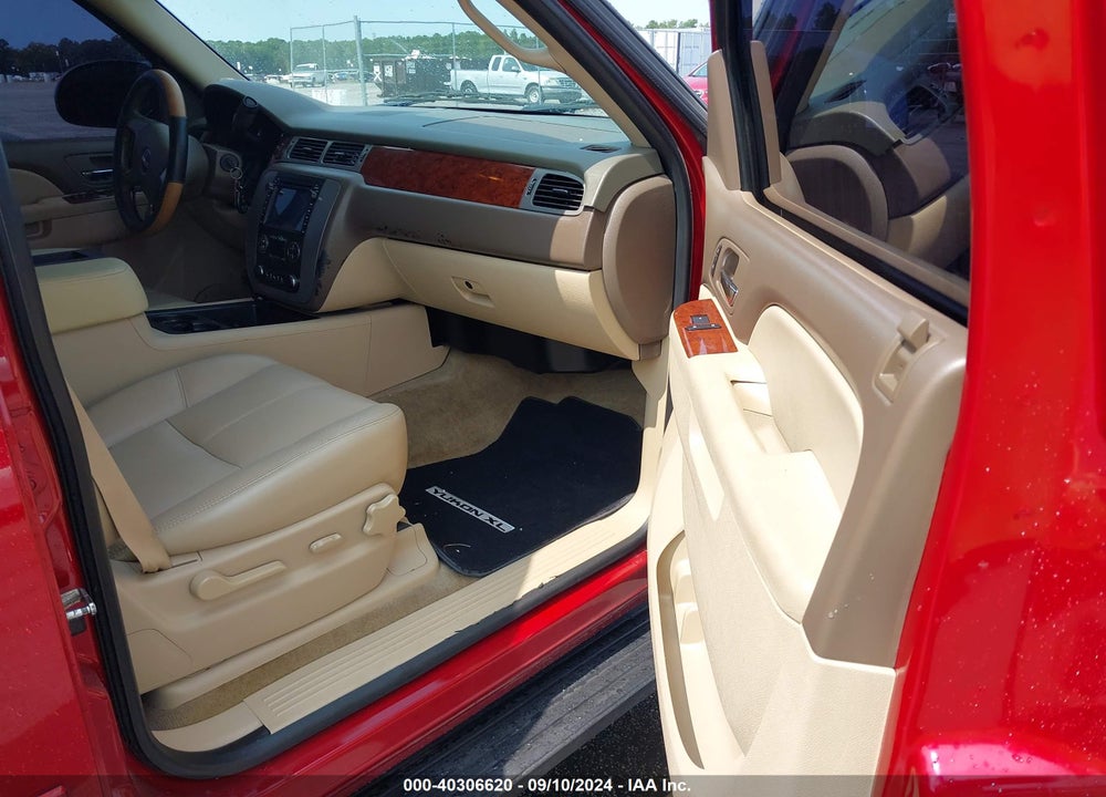 2013 GMC YUKON XL 1500 SLT VIN: 1GKS1KE07DR349320