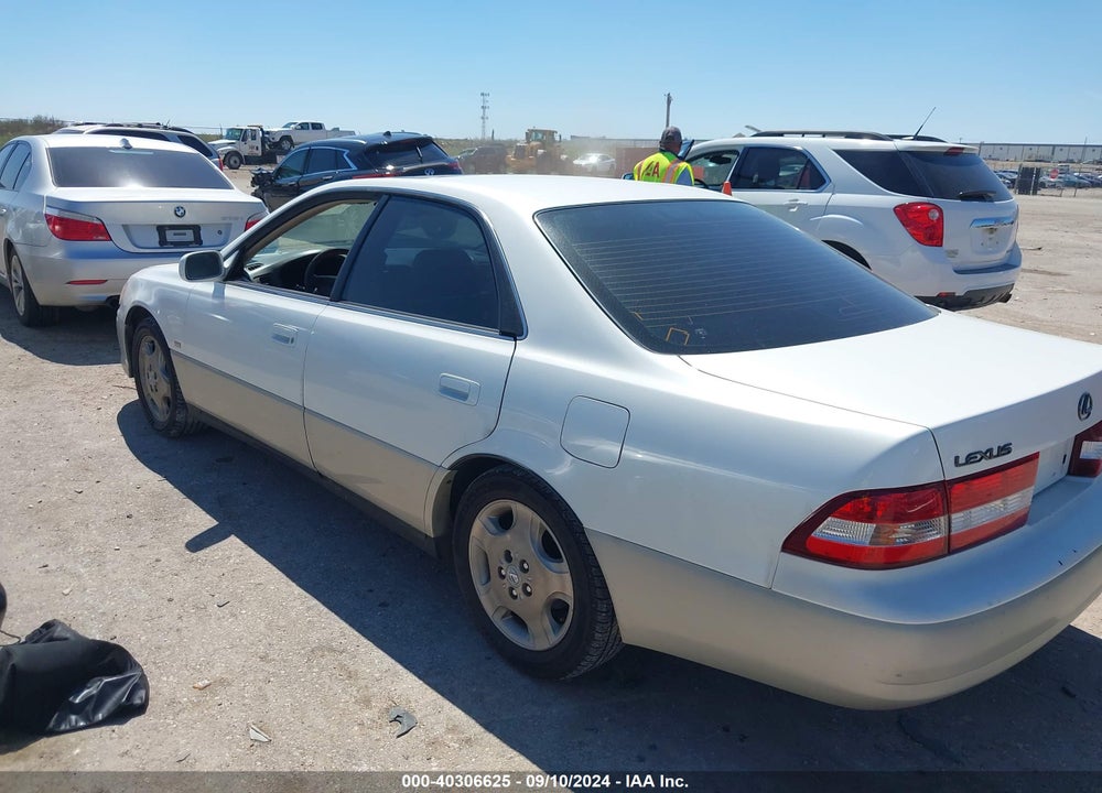 2000 LEXUS ES 300 VIN: JT8BF28G4Y0283002