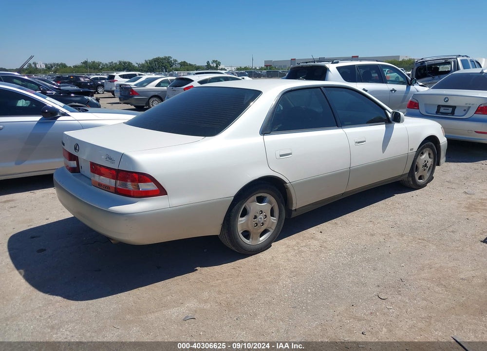 2000 LEXUS ES 300 VIN: JT8BF28G4Y0283002