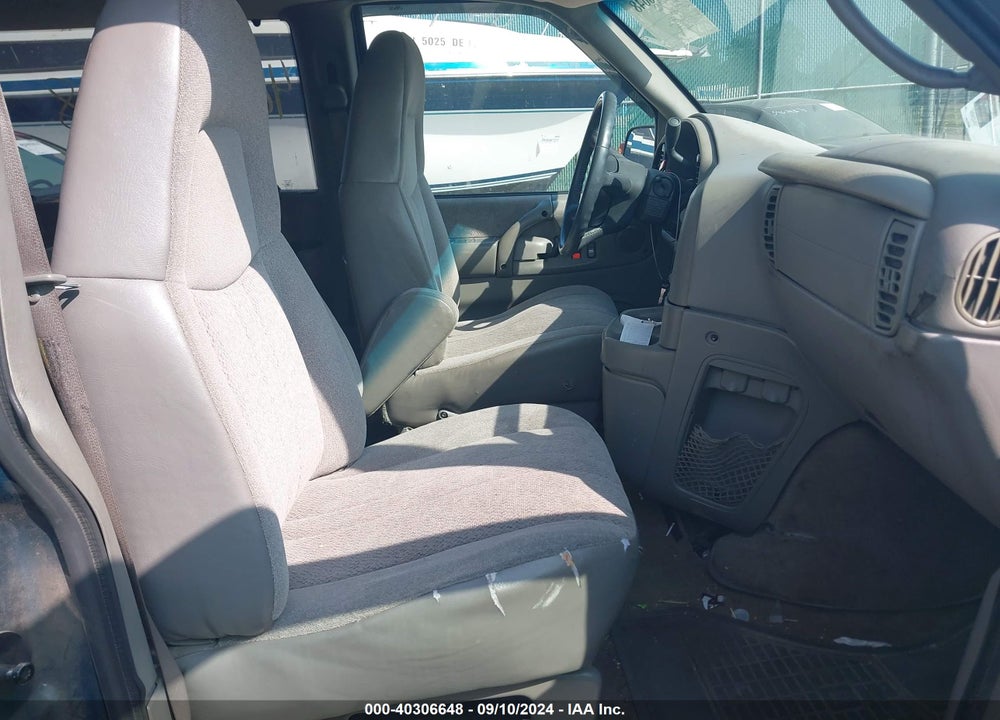 2003 CHEVROLET ASTRO VIN: 1GNDM19X43B109279