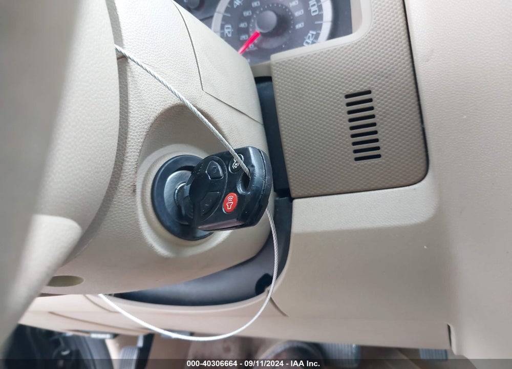 2011 FORD ESCAPE XLT VIN: 1FMCU0DG2BKA53276