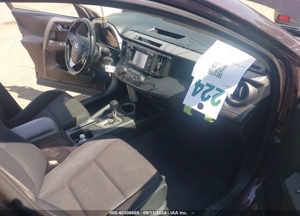 2016 TOYOTA RAV4 XLE VIN: 2T3RFREV5GW451882