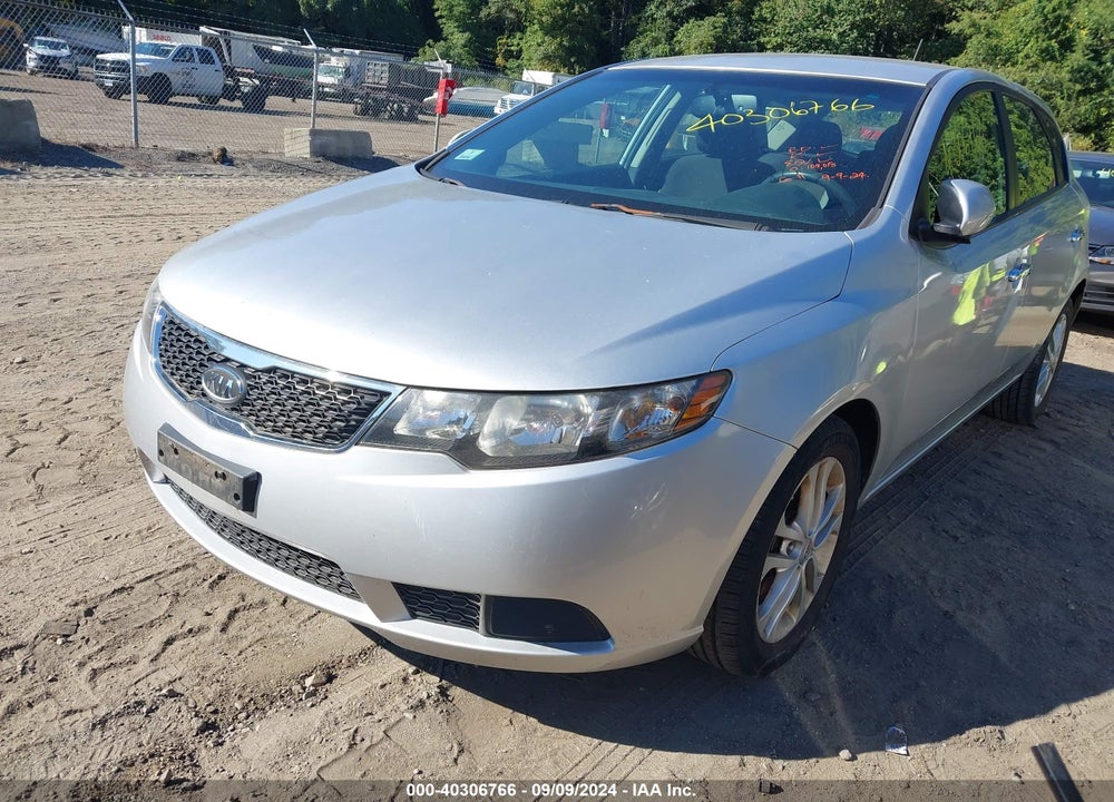 2011 KIA FORTE EX VIN: KNAFU5A23B5328608