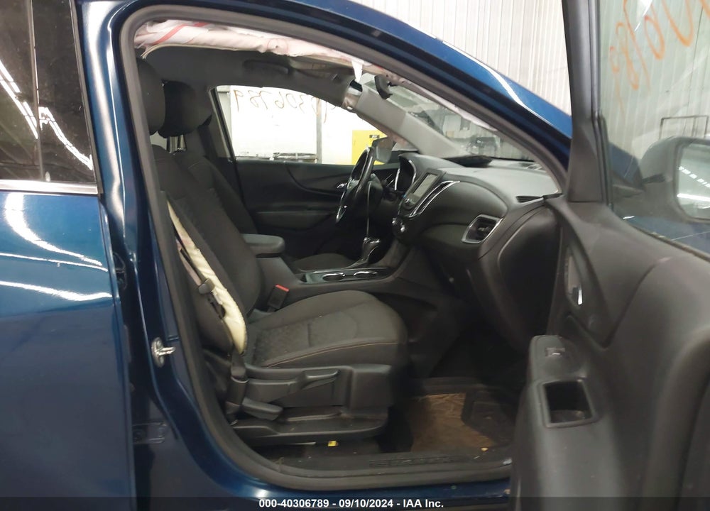 2019 CHEVROLET EQUINOX LT VIN: 2GNAXUEV3K6148494