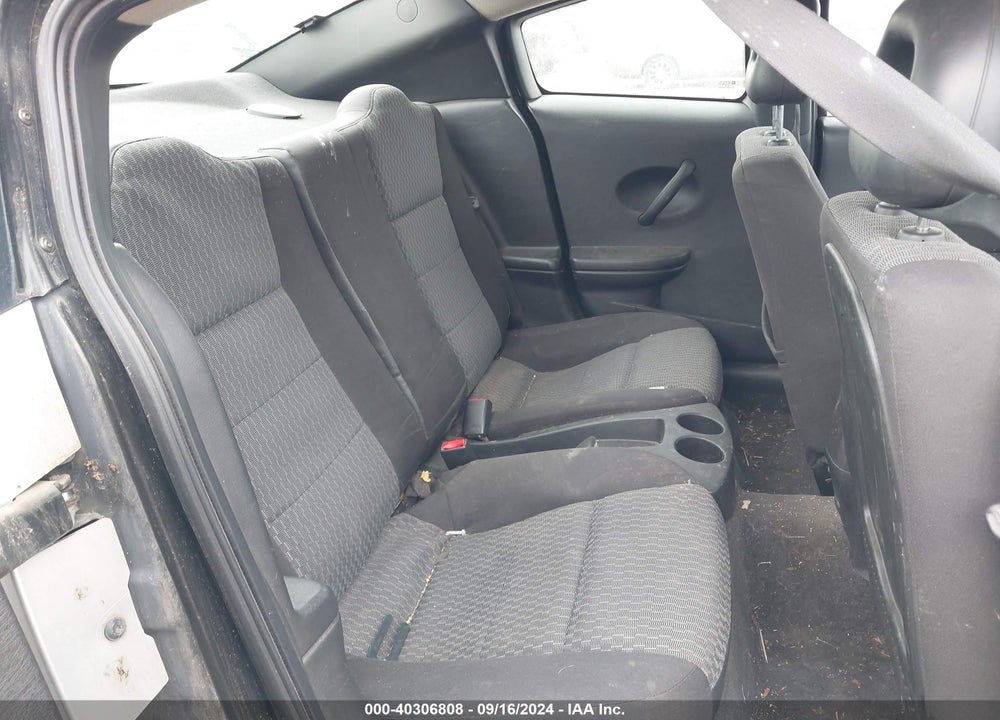 2007 SATURN ION 2 VIN: 1G8AN15F97Z143814