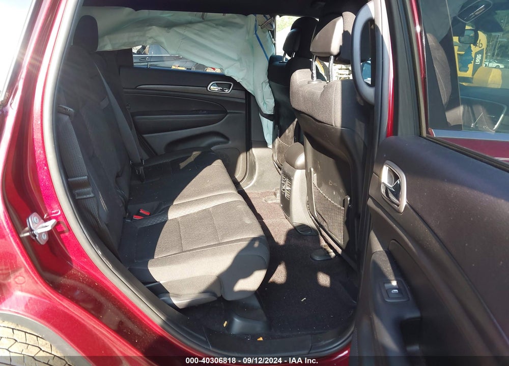 2018 JEEP GRAND CHEROKEE LAREDO E 4X4 VIN: 1C4RJFAG2JC453233