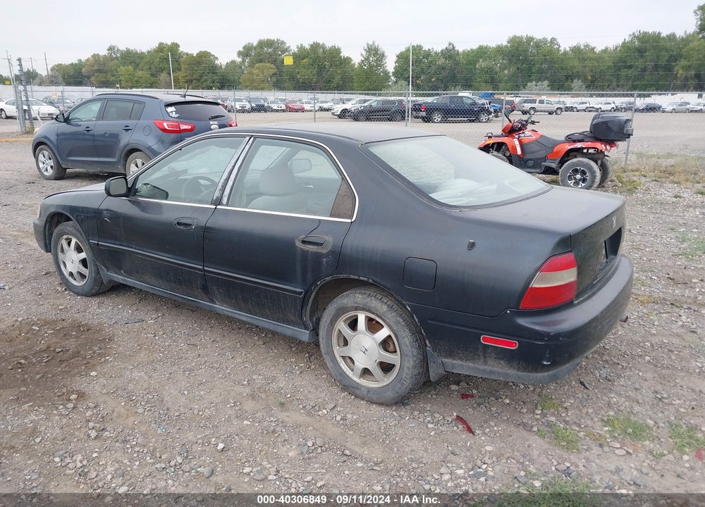 1995 HONDA ACCORD EX VIN: 1HGCD5650SA113981