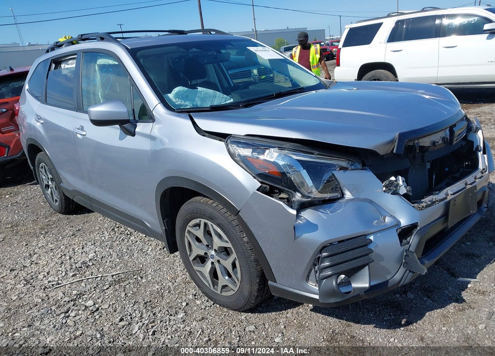 2022 SUBARU FORESTER PREMIUM VIN: JF2SKAEC5NH411593