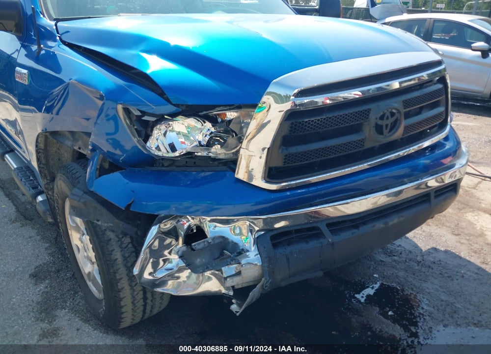 2010 TOYOTA TUNDRA GRADE 5.7L V8 VIN: 5TFUY5F11AX112659