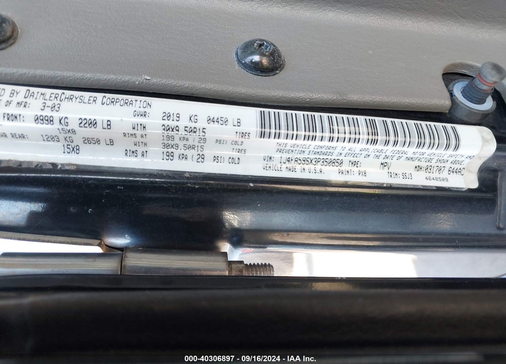 2003 JEEP WRANGLER SAHARA VIN: 1J4FA59SX3P350850