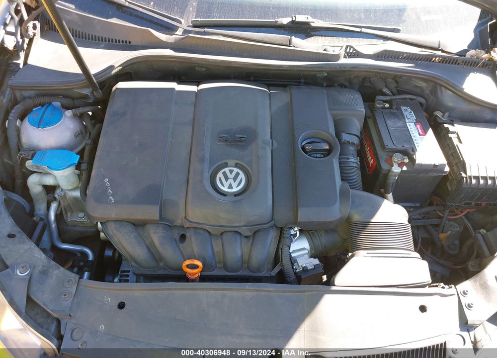 2013 VOLKSWAGEN GOLF 2.5L 4-DOOR VIN: WVWDB7AJ9DW088108