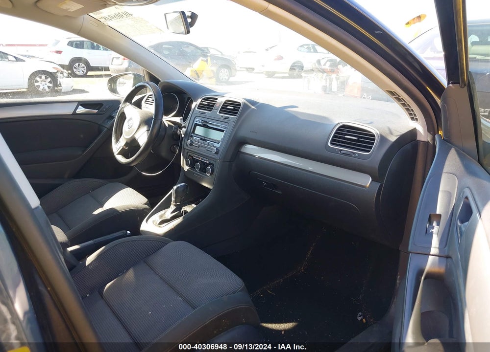 2013 VOLKSWAGEN GOLF 2.5L 4-DOOR VIN: WVWDB7AJ9DW088108