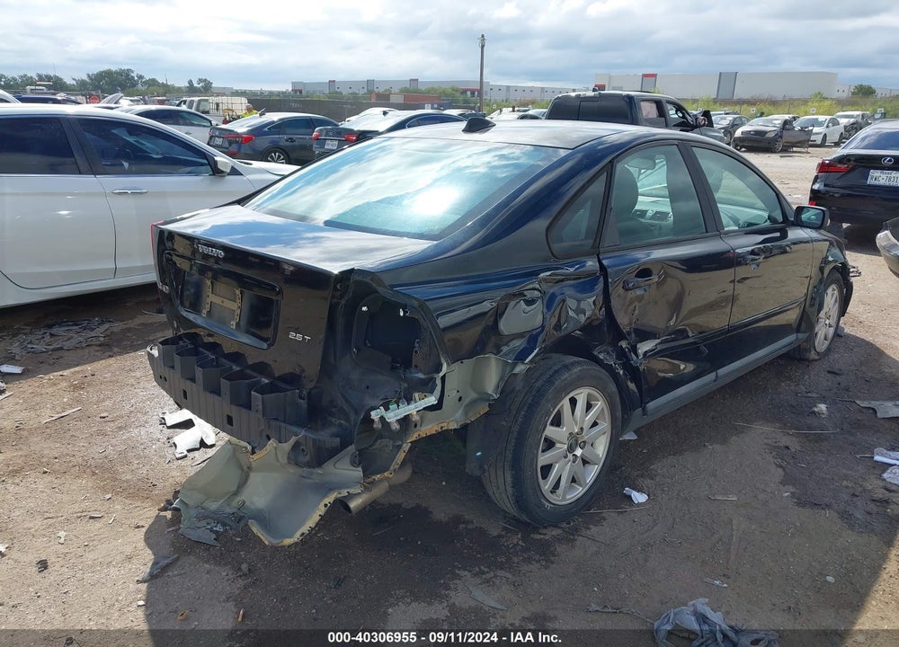 2006 VOLVO S40 T5 VIN: YV1MS682062151559
