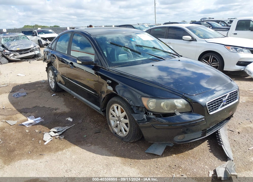 2006 VOLVO S40 T5 VIN: YV1MS682062151559