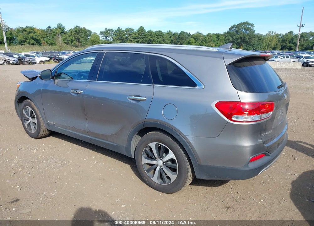 2016 KIA SORENTO 3.3L EX VIN: 5XYPHDA58GG142870