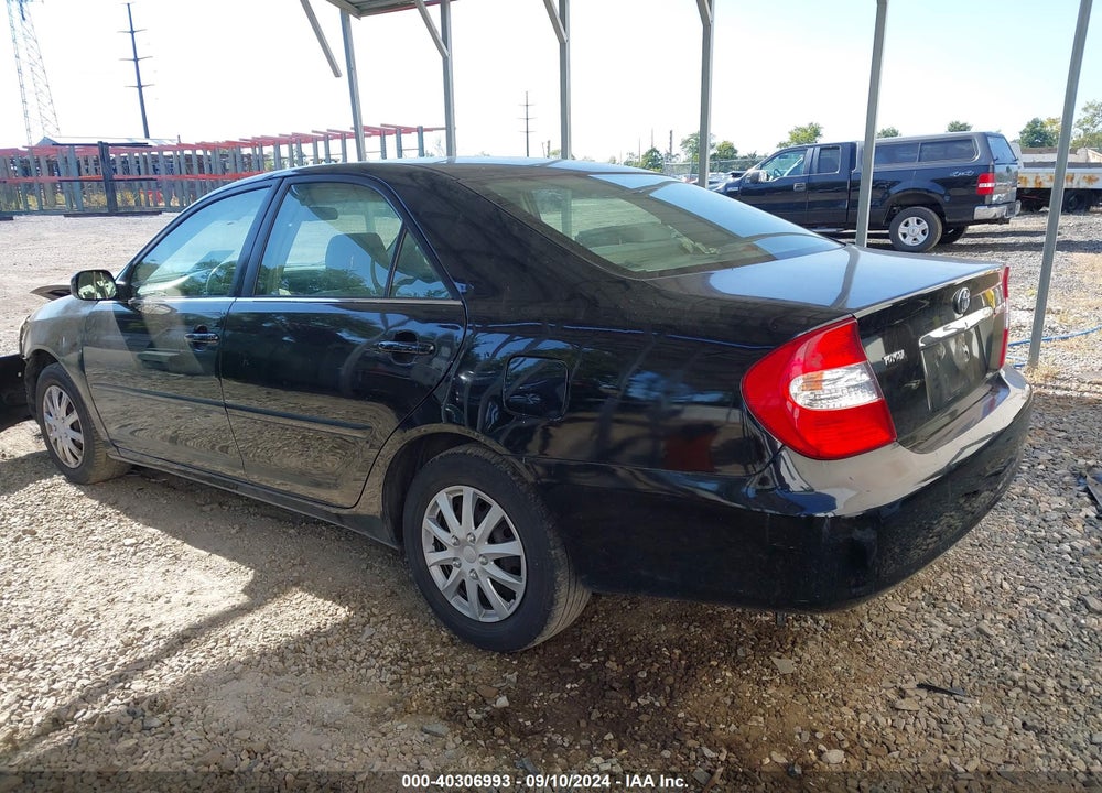 2004 TOYOTA CAMRY LE VIN: 4T1BE32K44U371117