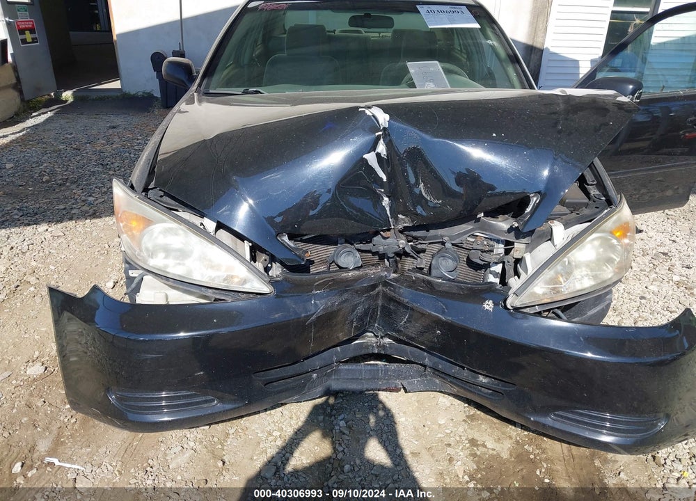 2004 TOYOTA CAMRY LE VIN: 4T1BE32K44U371117