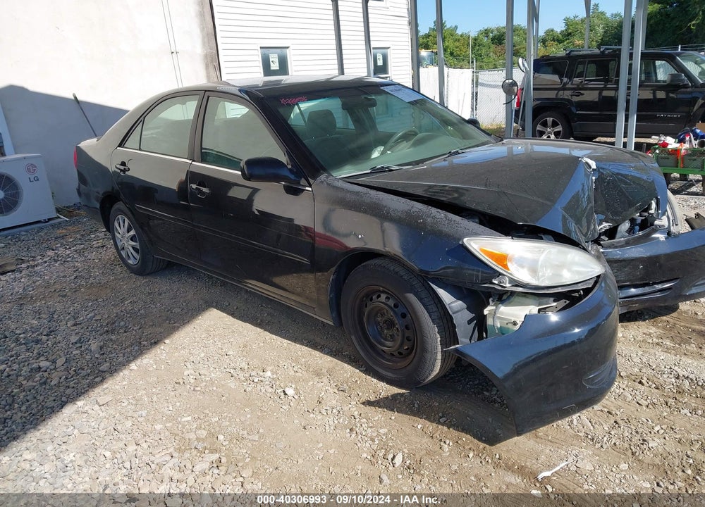 2004 TOYOTA CAMRY LE VIN: 4T1BE32K44U371117