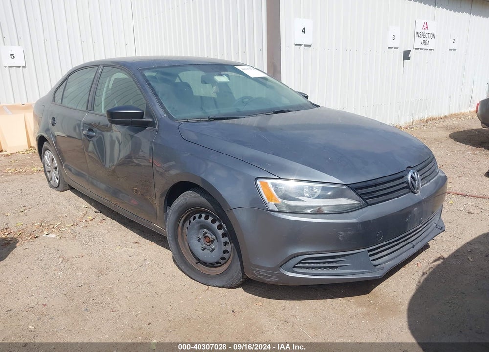 2013 VOLKSWAGEN JETTA 2.0L S VIN: 3VW2K7AJ2DM399822