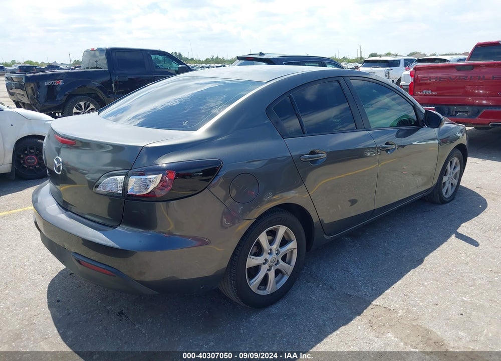 2011 MAZDA 3 I TOURING VIN: JM1BL1VF6B1360681