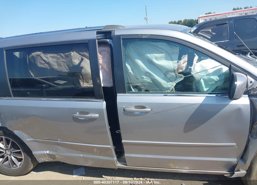 2017 DODGE GRAND CARAVAN VIN: 2C4RDGCGXHR869221
