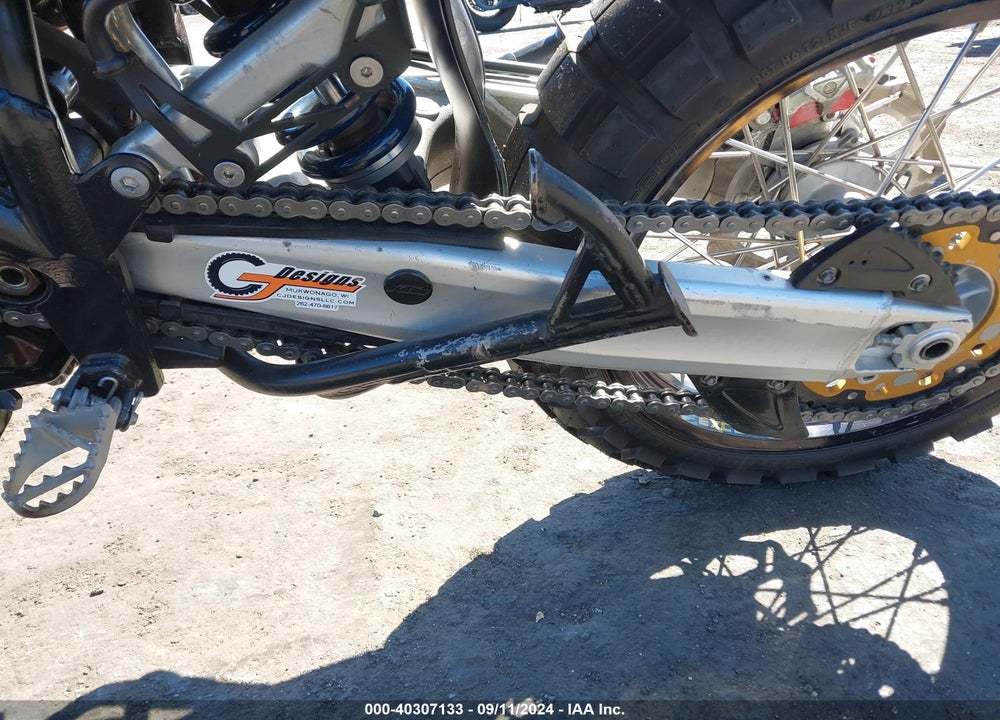 2004 KTM 950 ADVENTURE VIN: VBKVA44024M902280