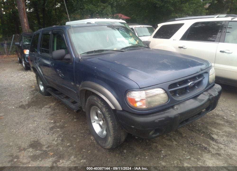2000 FORD EXPLORER XLT VIN: 1FMZU83P4YZC62657