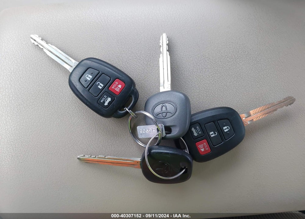 2014 TOYOTA CAMRY LE VIN: 4T4BF1FK9ER364571