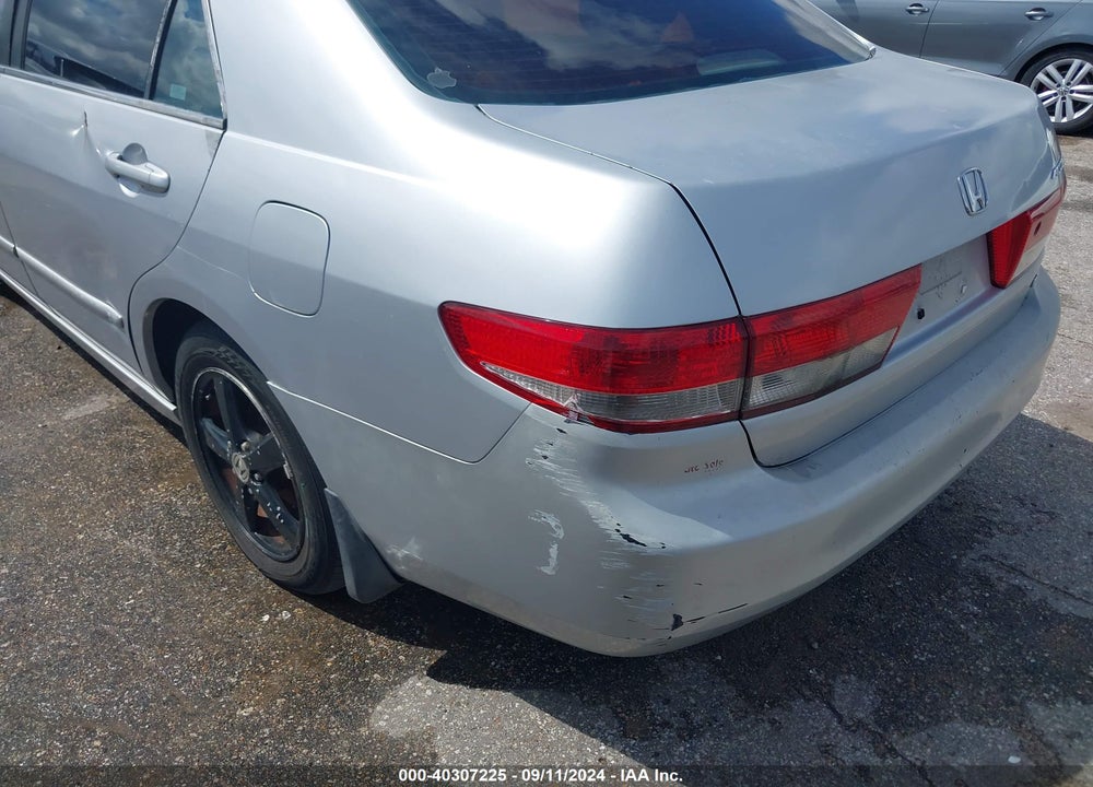 2004 HONDA ACCORD 2.4 LX VIN: 1HGCM563X4A007815