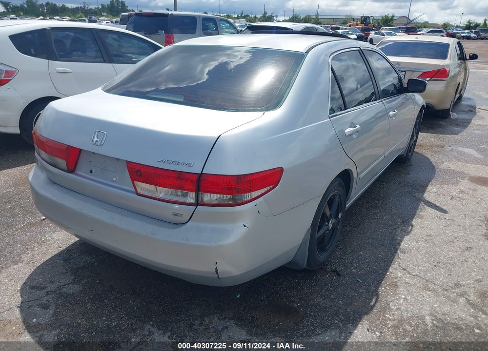 2004 HONDA ACCORD 2.4 LX VIN: 1HGCM563X4A007815