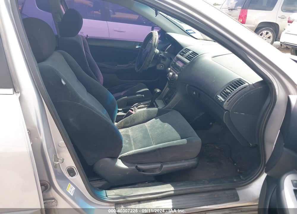 2004 HONDA ACCORD 2.4 LX VIN: 1HGCM563X4A007815