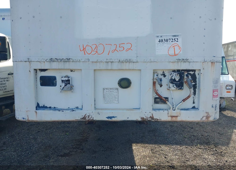 1988 FRUEHAUF --- VIN: 1H2V04521JE019403