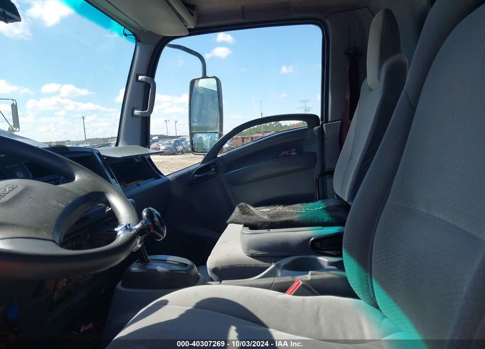 2020 ISUZU NRR VIN: JALE5W161L7303778
