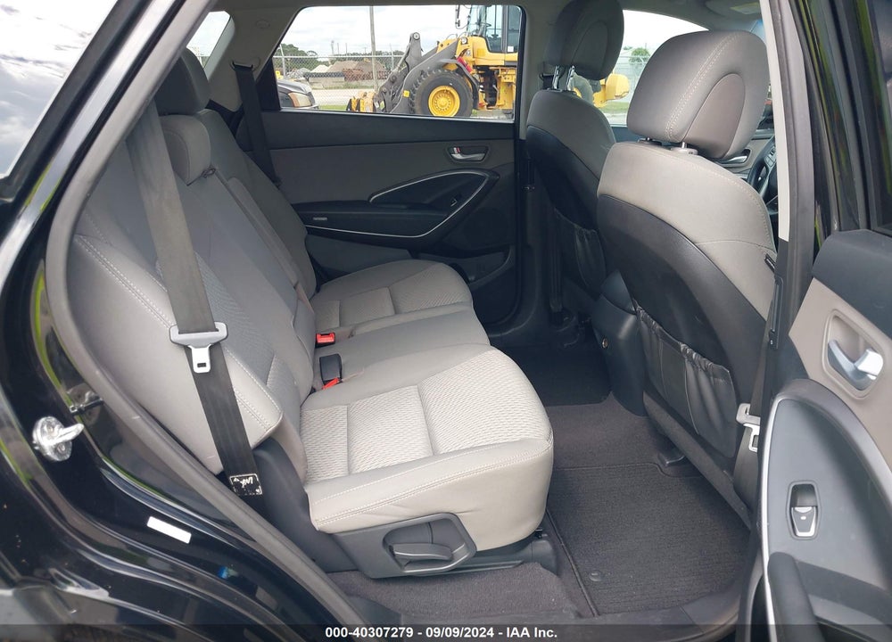 2017 HYUNDAI SANTA FE VIN: KM8SM4HFXHU223983