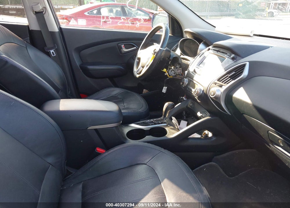 2012 HYUNDAI TUCSON LIMITED VIN: KM8JU3AC6CU488186