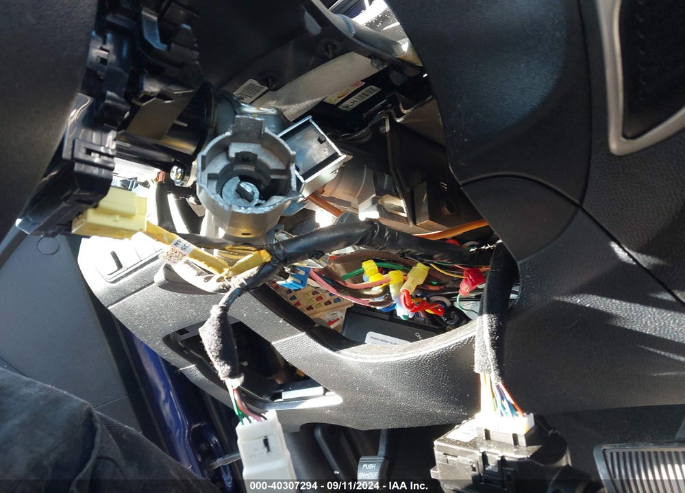 2012 HYUNDAI TUCSON LIMITED VIN: KM8JU3AC6CU488186