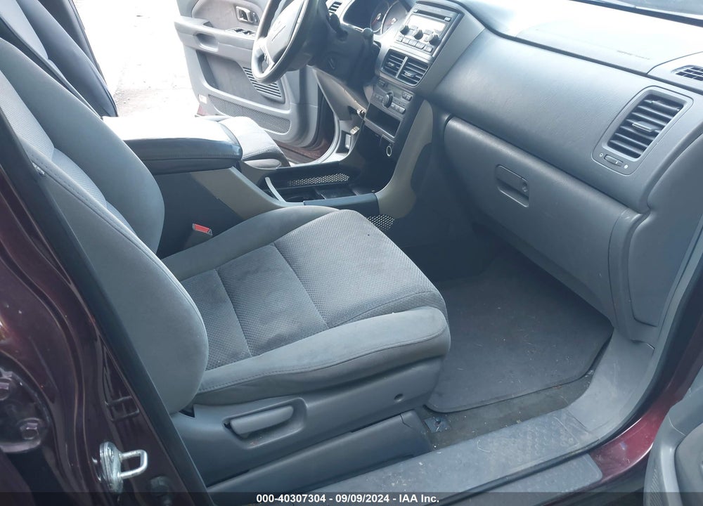 2008 HONDA PILOT EX VIN: 5FNYF184X8B056040