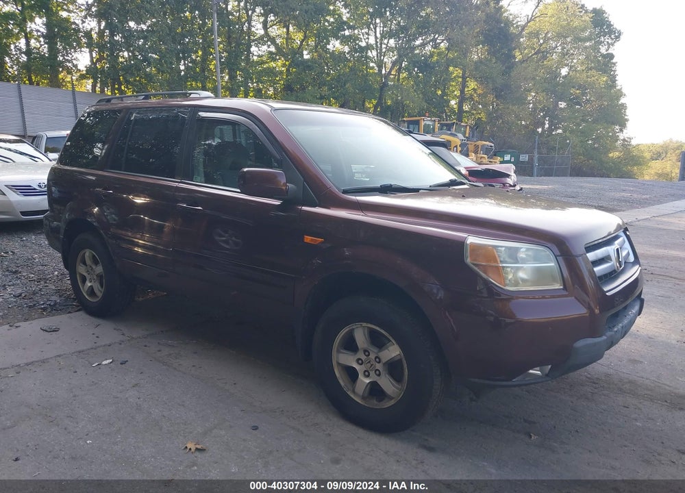 2008 HONDA PILOT EX VIN: 5FNYF184X8B056040