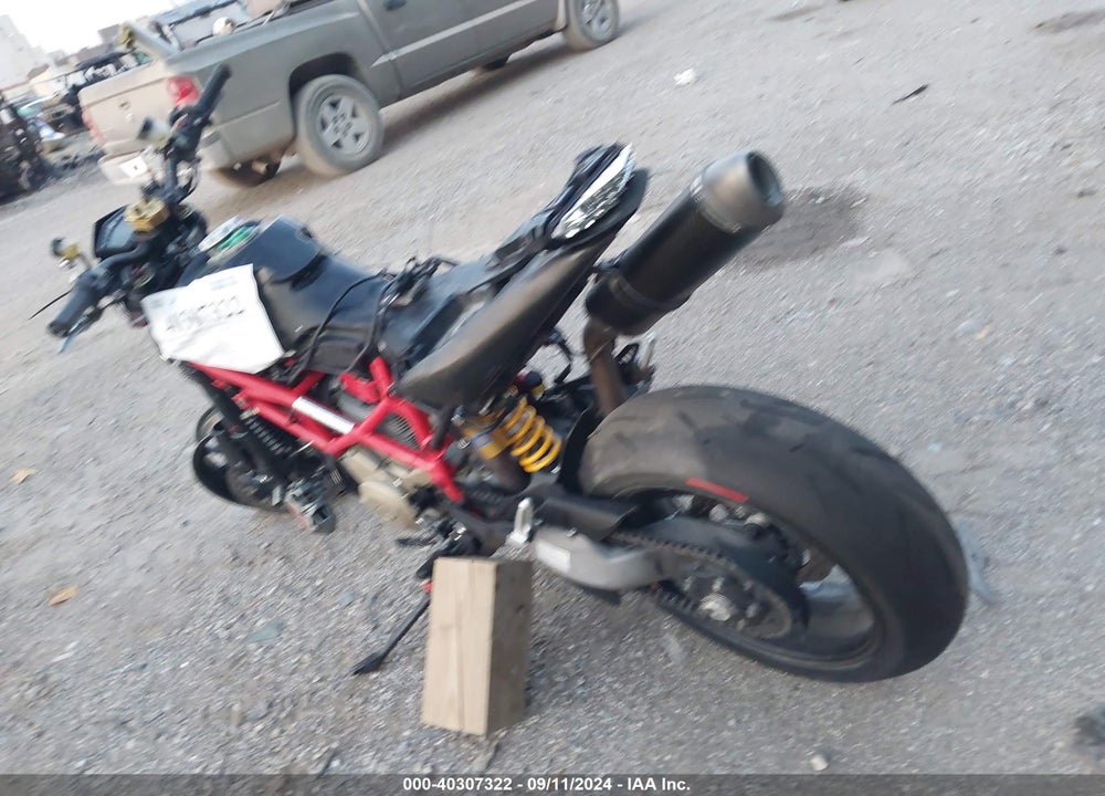 2010 DUCATI HYPERMOTARD 1100 EVO/SP VIN: ZDM1YACR5AB016234