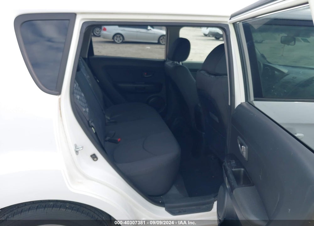 2011 KIA SOUL VIN: KNDJT2A29B7710290