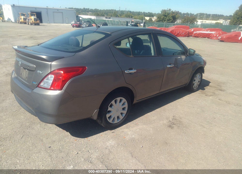 2015 NISSAN VERSA 1.6 SV VIN: 3N1CN7AP2FL818685