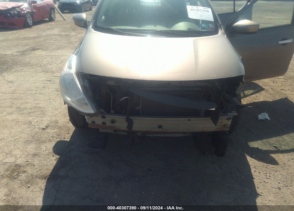 2015 NISSAN VERSA 1.6 SV VIN: 3N1CN7AP2FL818685