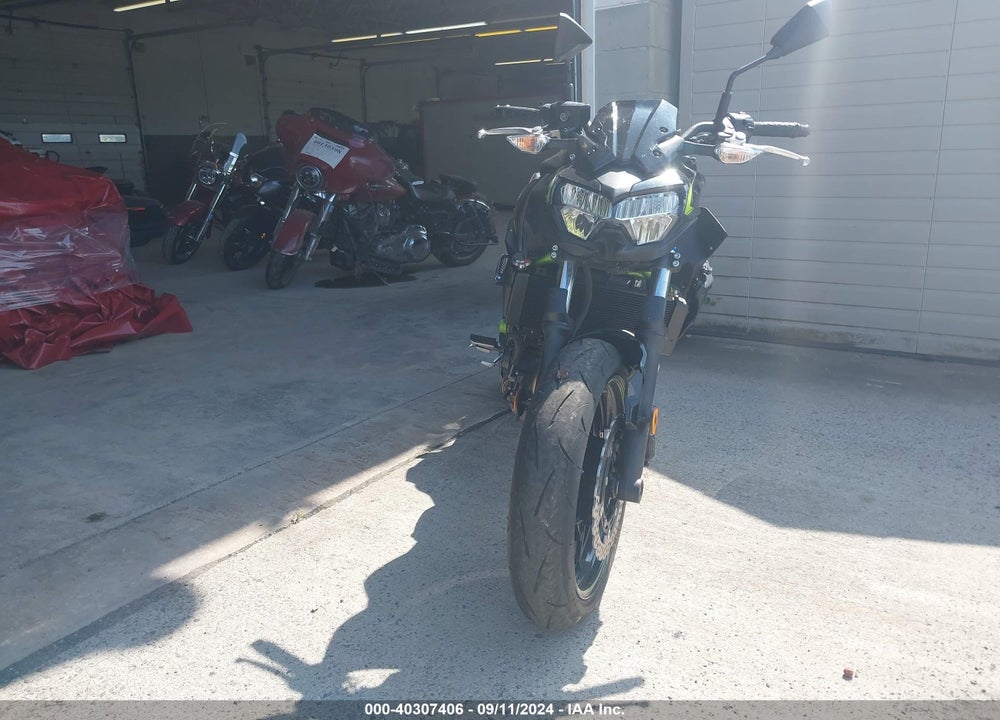 2022 KAWASAKI ER650 L VIN: ML5EREL13NDA76998