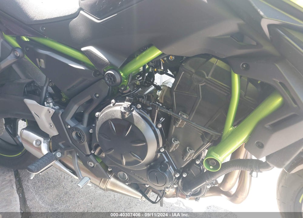 2022 KAWASAKI ER650 L VIN: ML5EREL13NDA76998