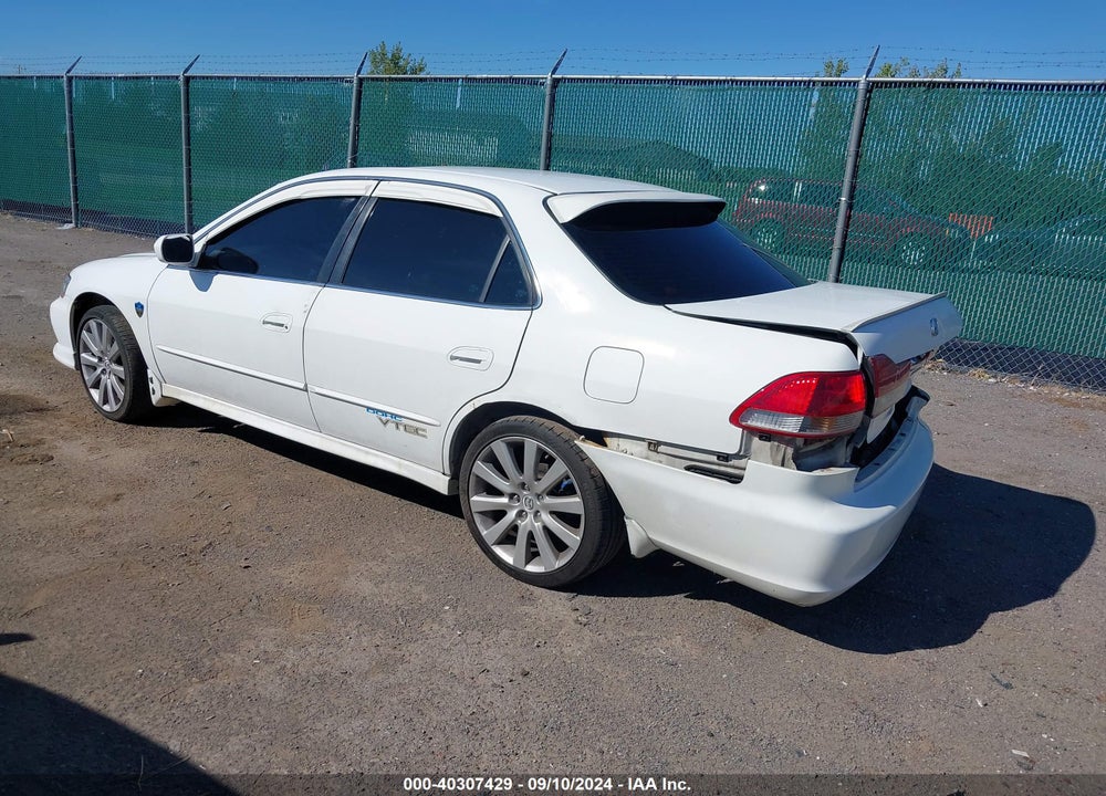 2002 HONDA ACCORD 3.0 EX VIN: 1HGCG16552A079388