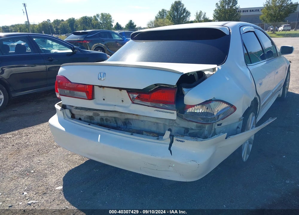 2002 HONDA ACCORD 3.0 EX VIN: 1HGCG16552A079388