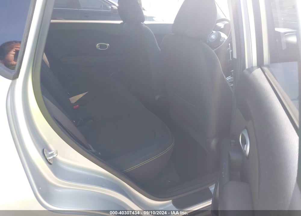 2016 KIA SOUL VIN: KNDJP3A52G7829083