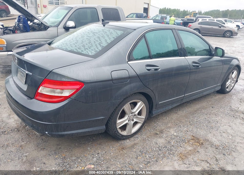 2009 MERCEDES-BENZ C 300 LUXURY/SPORT VIN: WDDGF54X09F200829